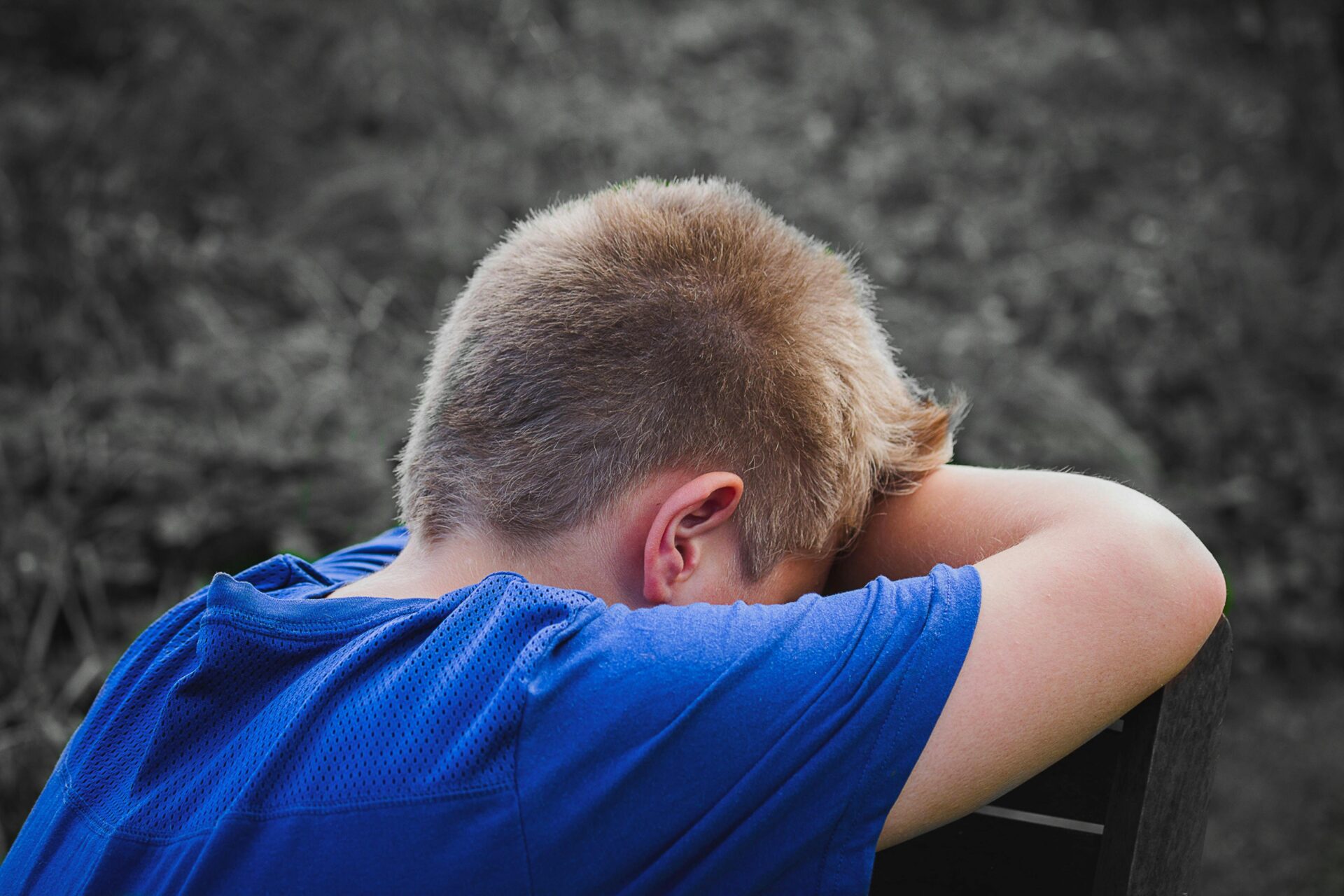 Hikikomori, sindromul izolării totale, prezent și în România. Psihologul Cristian Grigore: „Am avut un pacient, fiul unui medic, care de șapte ani trăiește aproape exclusiv în camera lui. Nu merge la școală, nu lucrează, nu are prieteni”