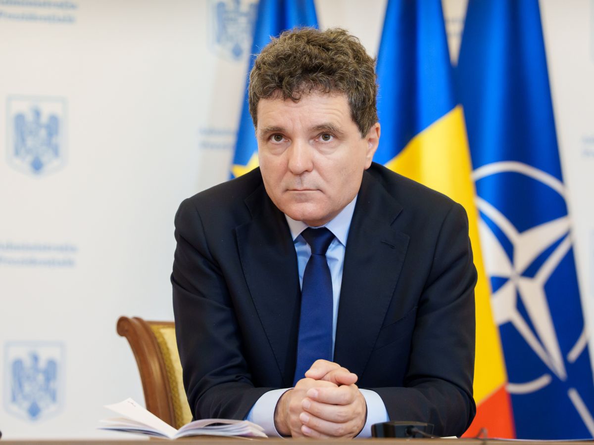Aktual 24/Cum este consiliat președintele Nicușșor Dan