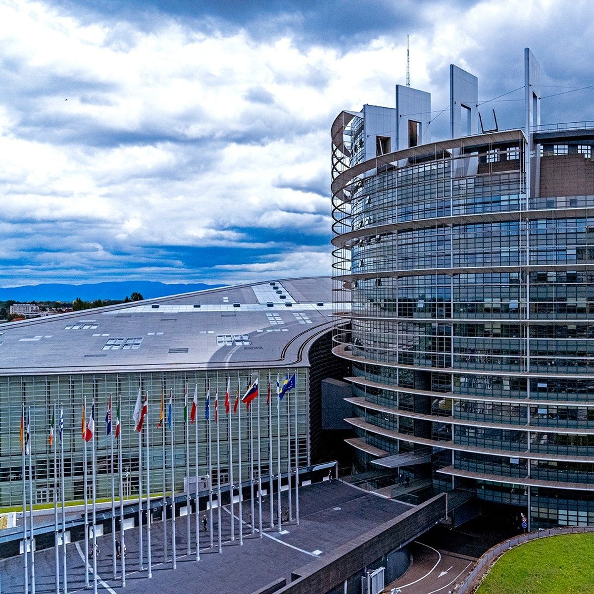 Parlamentul European dă în judecată Consiliul UE pentru anularea programului de împrumuturi în domeniul apărării în valoare de 150 de miliarde de euro