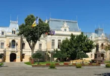 Primăria Iași, aproape de o executare silită de peste 100 de milioane de lei ce riscă blocarea instituției Mai mulți actuali și foști angajați ai Primăriei Iași, chemați la audieri la DNA în dosarul „Pensionarilor” pe parcursul săptămânii viitoare (surse)