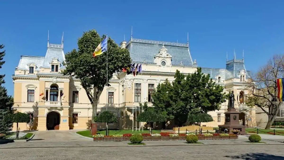 Mai mulți actuali și foști angajați ai Primăriei Iași, chemați la audieri la DNA în dosarul „Pensionarilor” pe parcursul săptămânii viitoare (surse)