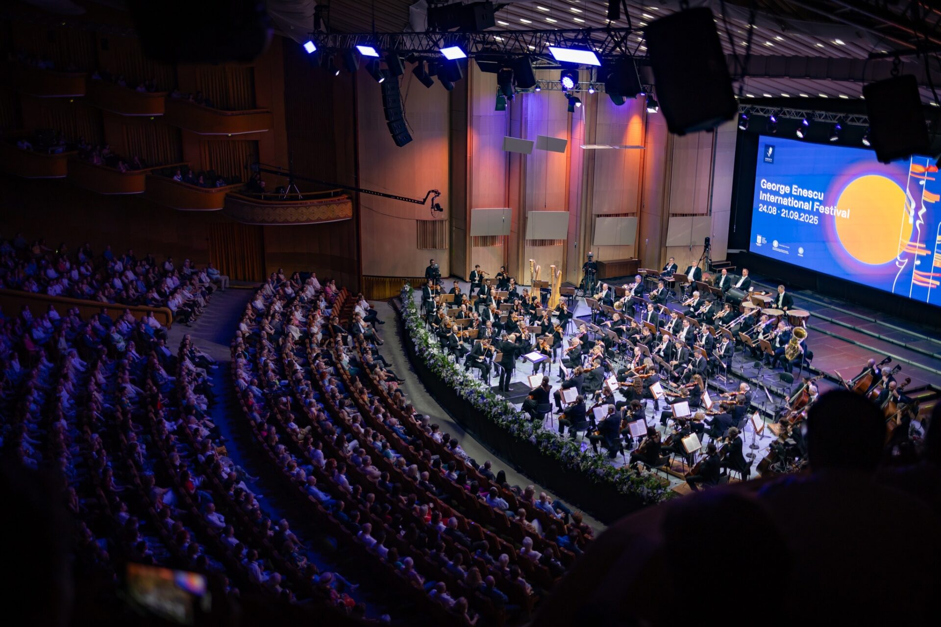 Finale - Festivalul Internațional „George Enescu”, observații nemuzicale
