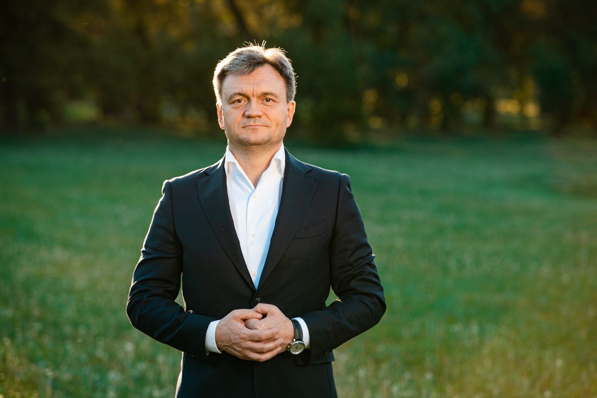 Premierul R. Moldova se retrage din politica