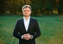 Premierul R. Moldova se retrage din politica
