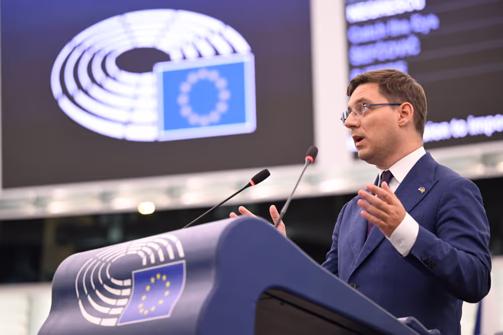 Parlamentul European va dezbate încălcările spațiului aerian românesc de către dronele rusești