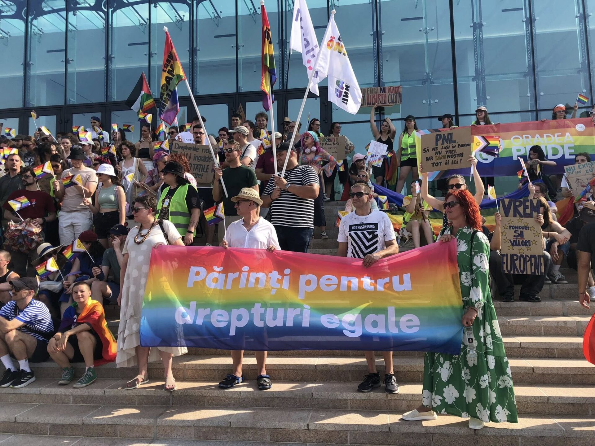 „Liber să iubești. Liber să fii”. Comisia Europeană demarează noua strategie privind comunitatea LGBT+ pentru 2026-2030