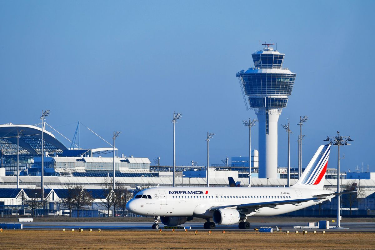 Aeroportul din München reia zborurile după ce drone suspecte au provocat suspendarea traficului aerian pentru a doua noapte consecutiv