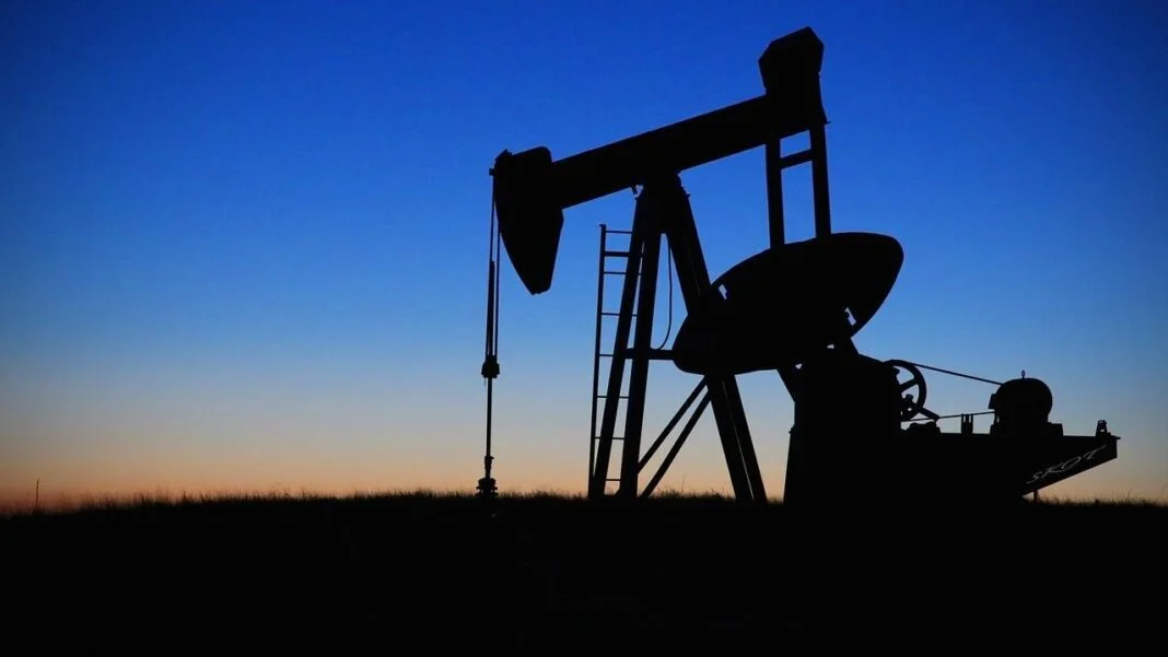 Uniunea Europeană vrea să interzică orice import de combustibil din Rusia până la 1 ianuarie 2028: Ungaria si Slovacia sunt direct vizate 