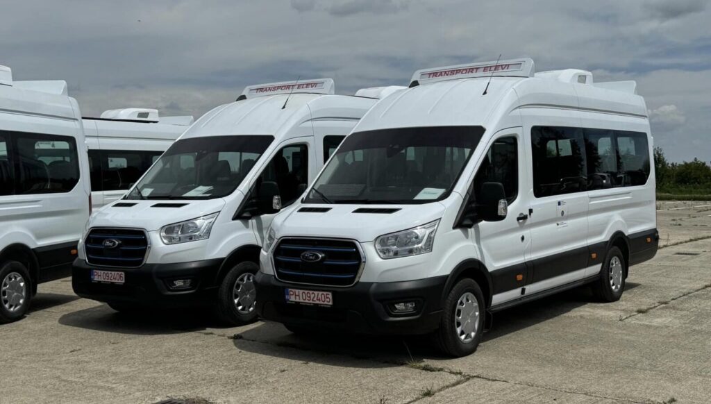 CJ Iași a fost de acord cu creșterea de la trei la cinci a numărului comunelor care ar urma să primească microbuze electrice