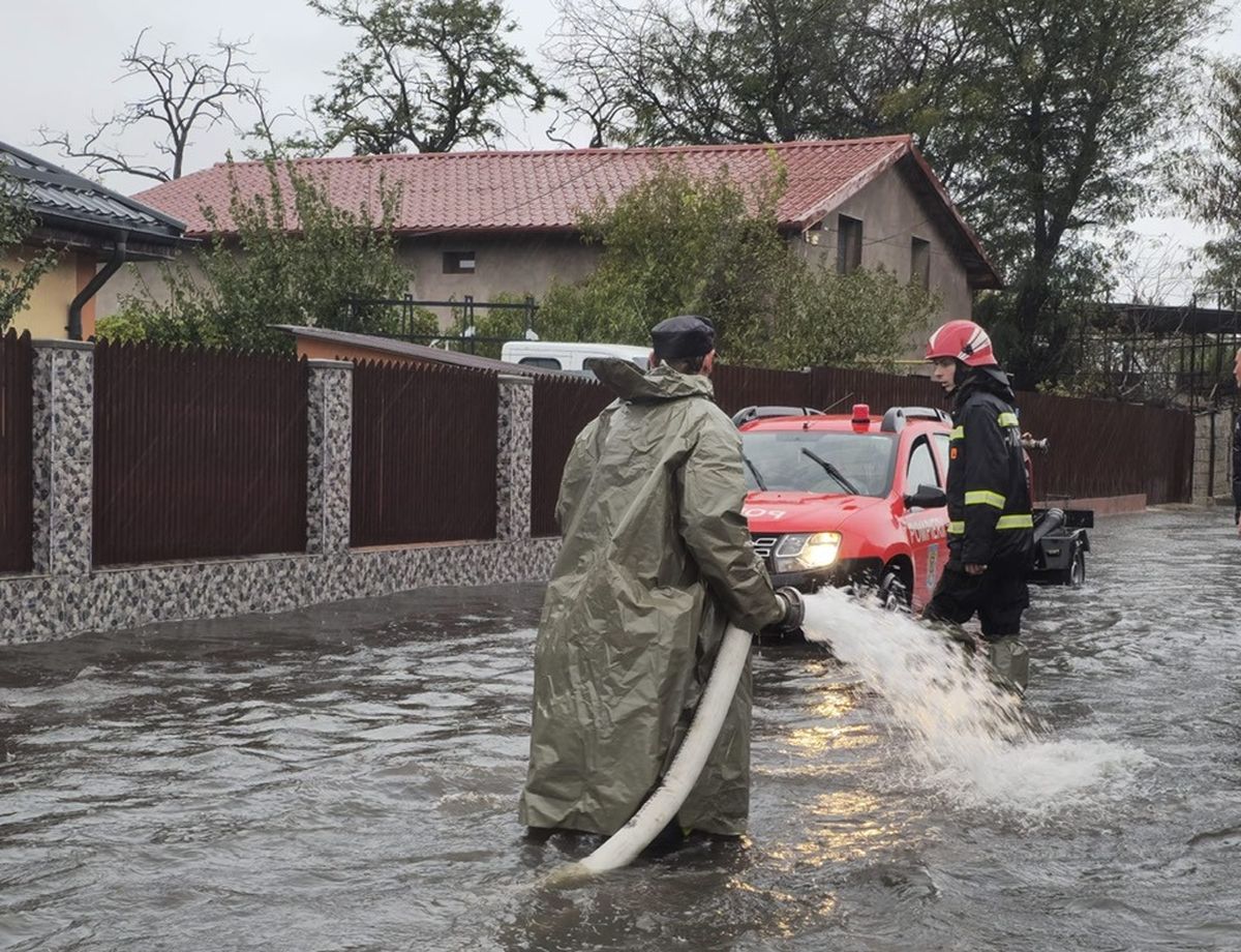 DSU: Localități din 20 de județe afectate de fenomenele meteo în ultimele 24 de ore | FOTO/VIDEO