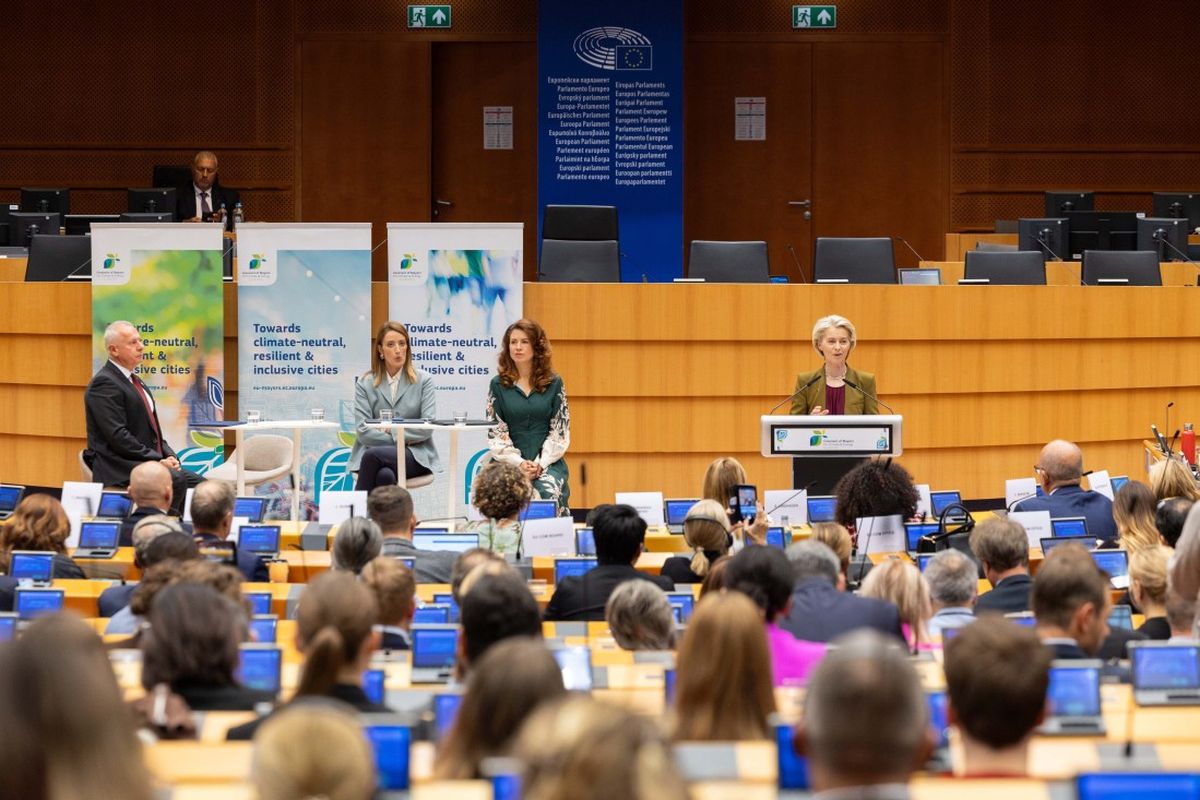 Ursula von der Leyen: „Viitorul Ucrainei și al Republicii Moldova este în inima Uniunii Europene”