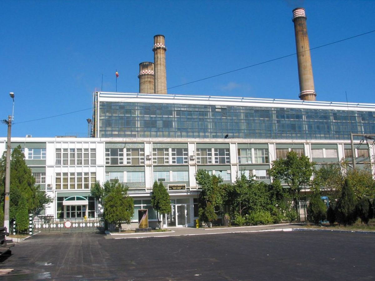 Instanța a suspendat executarea silită de peste 100 de milioane de lei împotriva Primăriei Iași cerută de CET Iași