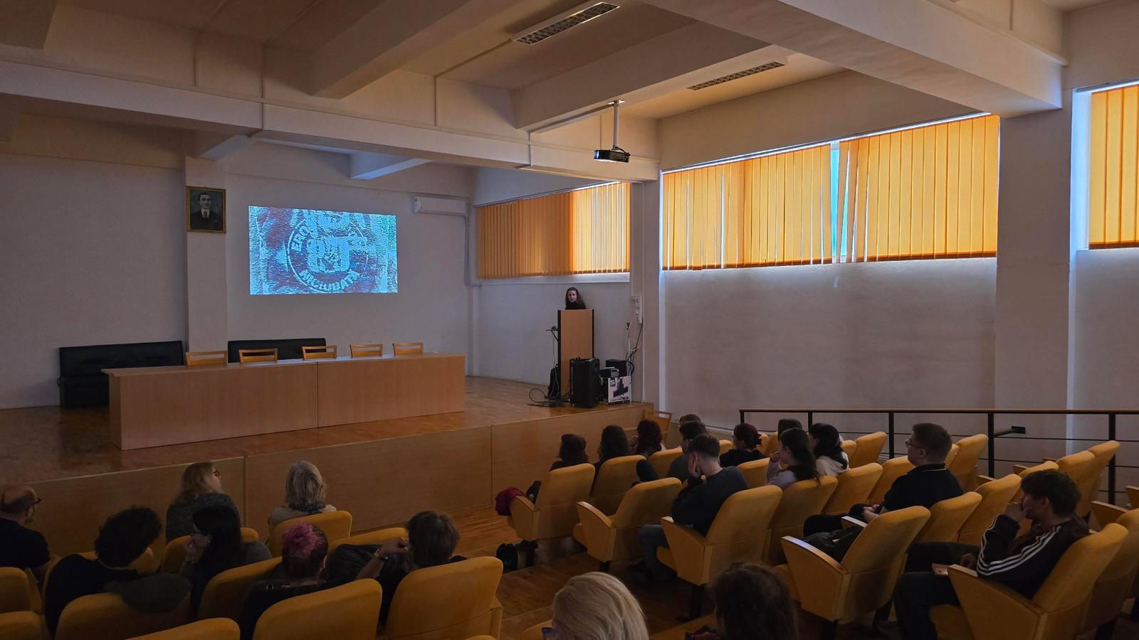 A treia și ultima ediție a atelierului mediatic „Ecranul Memoriei: Tinerii în Fața Istoriei”. Proiect realizat de Freedom House România