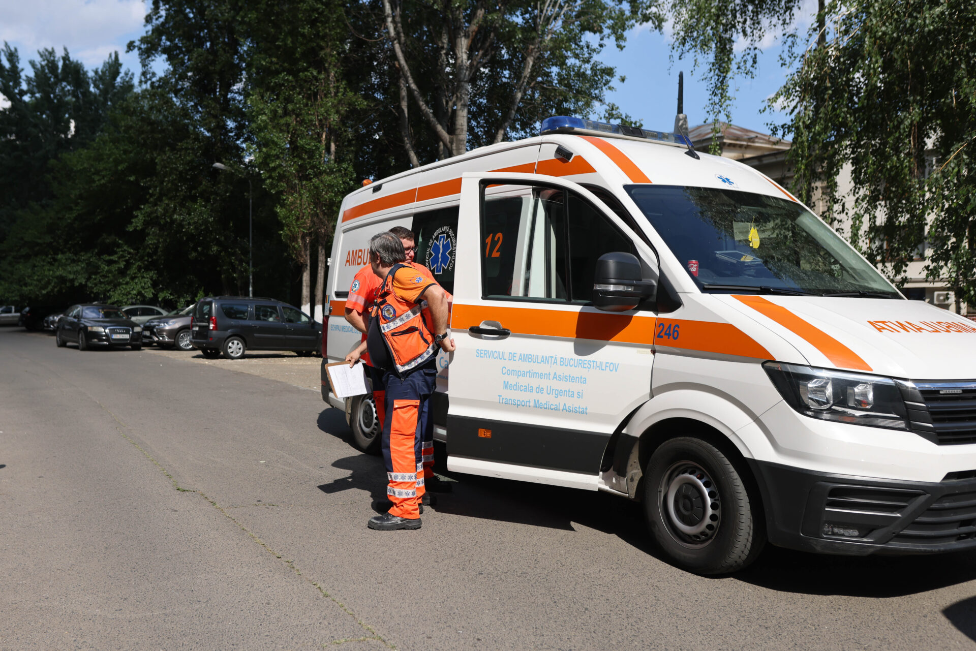 Fetiță de 10 ani înjunghiată de mama sa