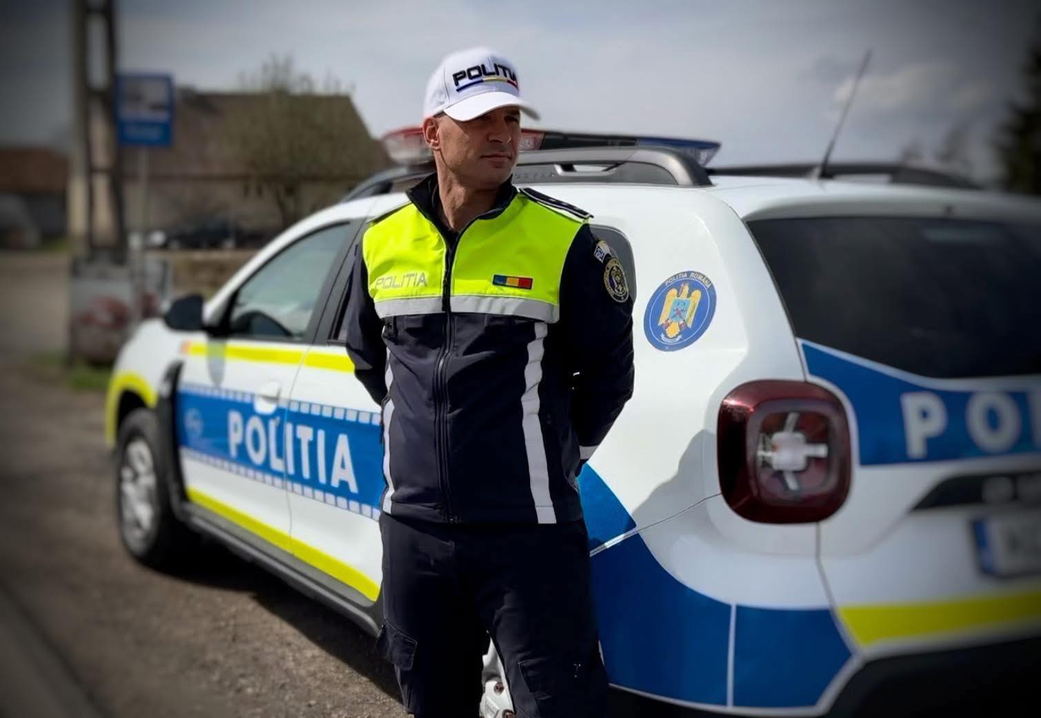 Bărbat reținut după ce a amențințat că va incendia casa fostei partenere. Avea carburant și cuțite asupra sa