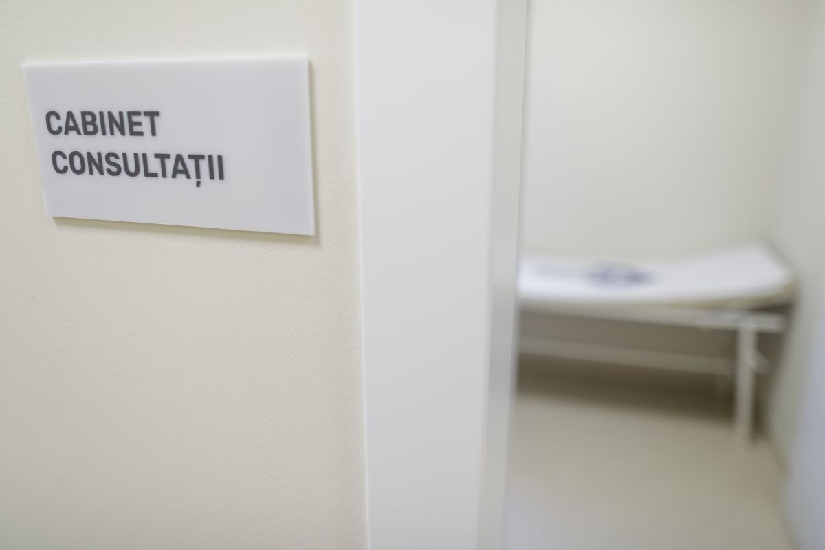 Investigație Snoop: Medici români câștigă zeci de mii de euro de pe urma femeilor atrase către operații de „rejuvenare vaginală”, proceduri cu mari riscuri