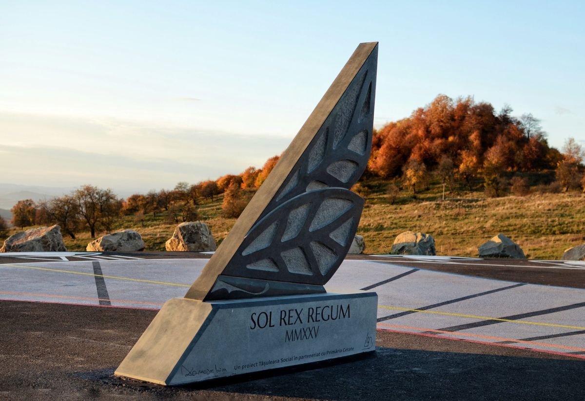Cel mai mare cadran solar din ţară, amenajat pe un fost heliport ...