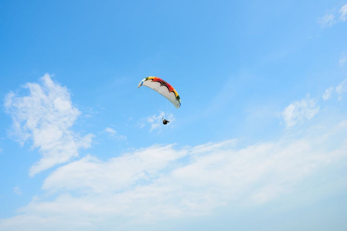 Parapantist rănit grav. A căzut într-o zonă greu accesibilă în localitatea Rimetea