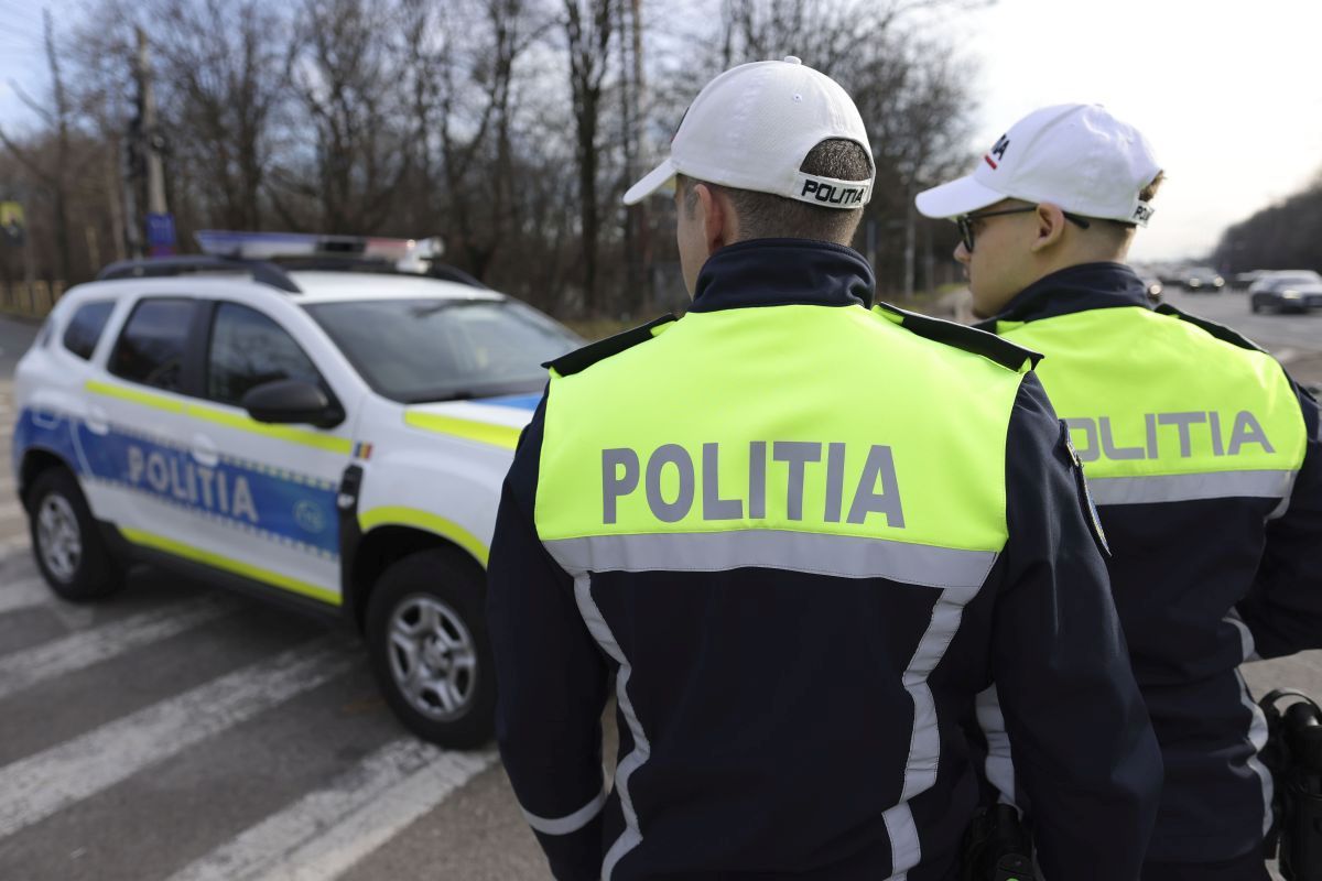 Un elev din Cluj-Napoca a dislocat umărul unei învăţătoare, a lovit-o pe directoarea adjunctă şi a muşcat mâna psihologului