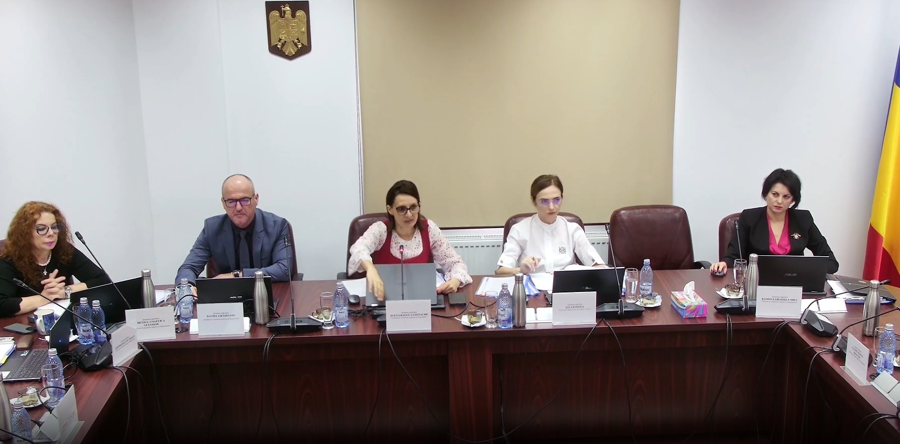 CSM a decis să întrebe procurorii și judecătorii dacă sunt de acord să li se micșoreze pensiile