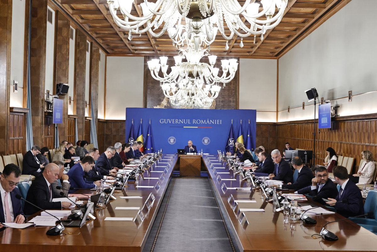 Cumulul pensie-salariu. Penalizarea cu 85% din pensie se va aplica doar în ipoteza pensiilor necontributive