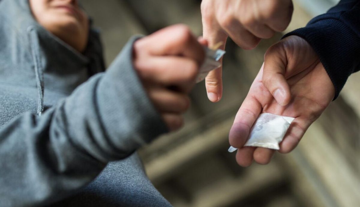 Cum a ajuns un pompier de la ISU Iași traficant de heroină