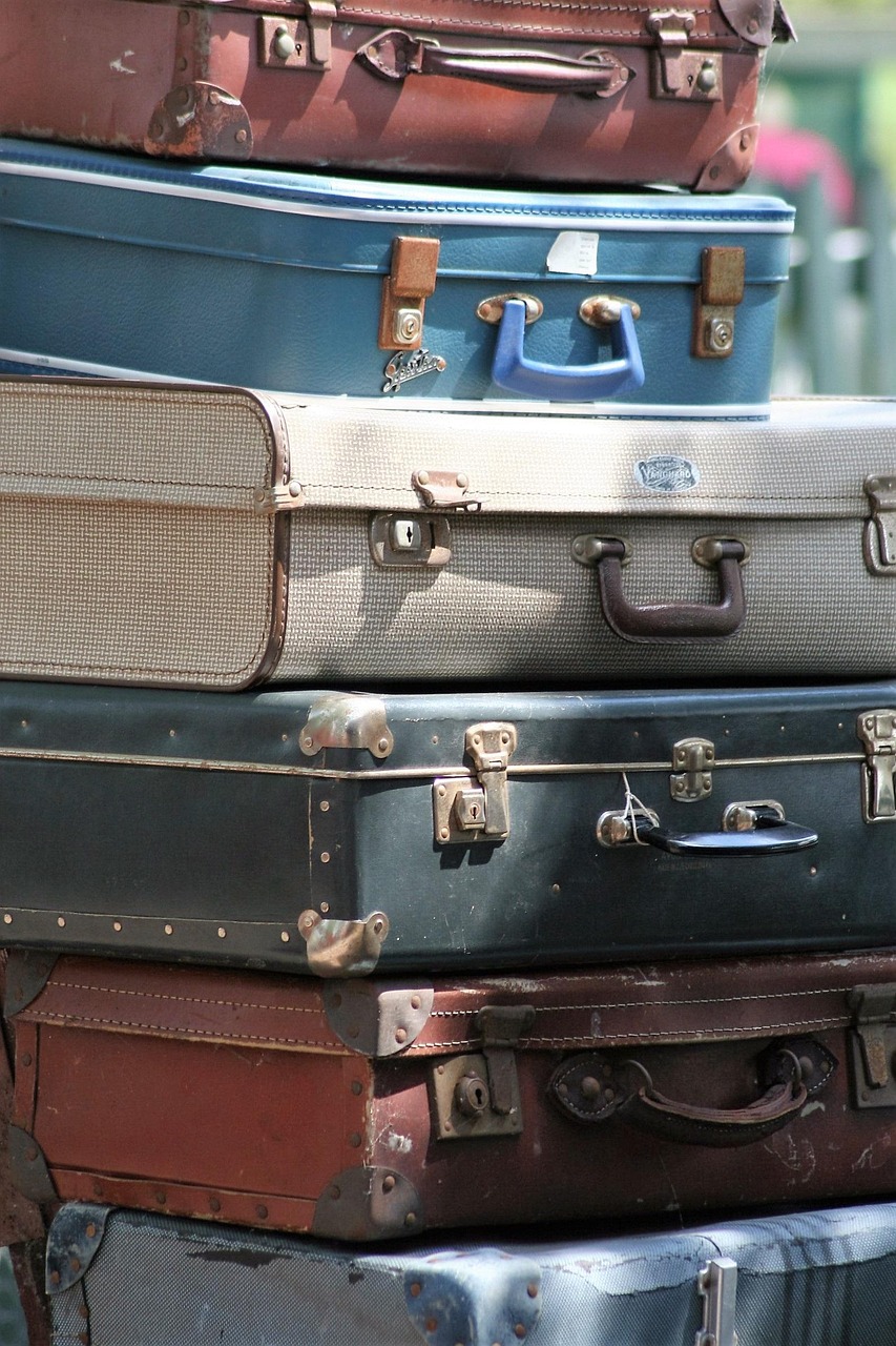 UE aprobă o înăsprire fără precedent a regulilor de admitere a migranților: liste de „țări sigure” și centre externe de azil  