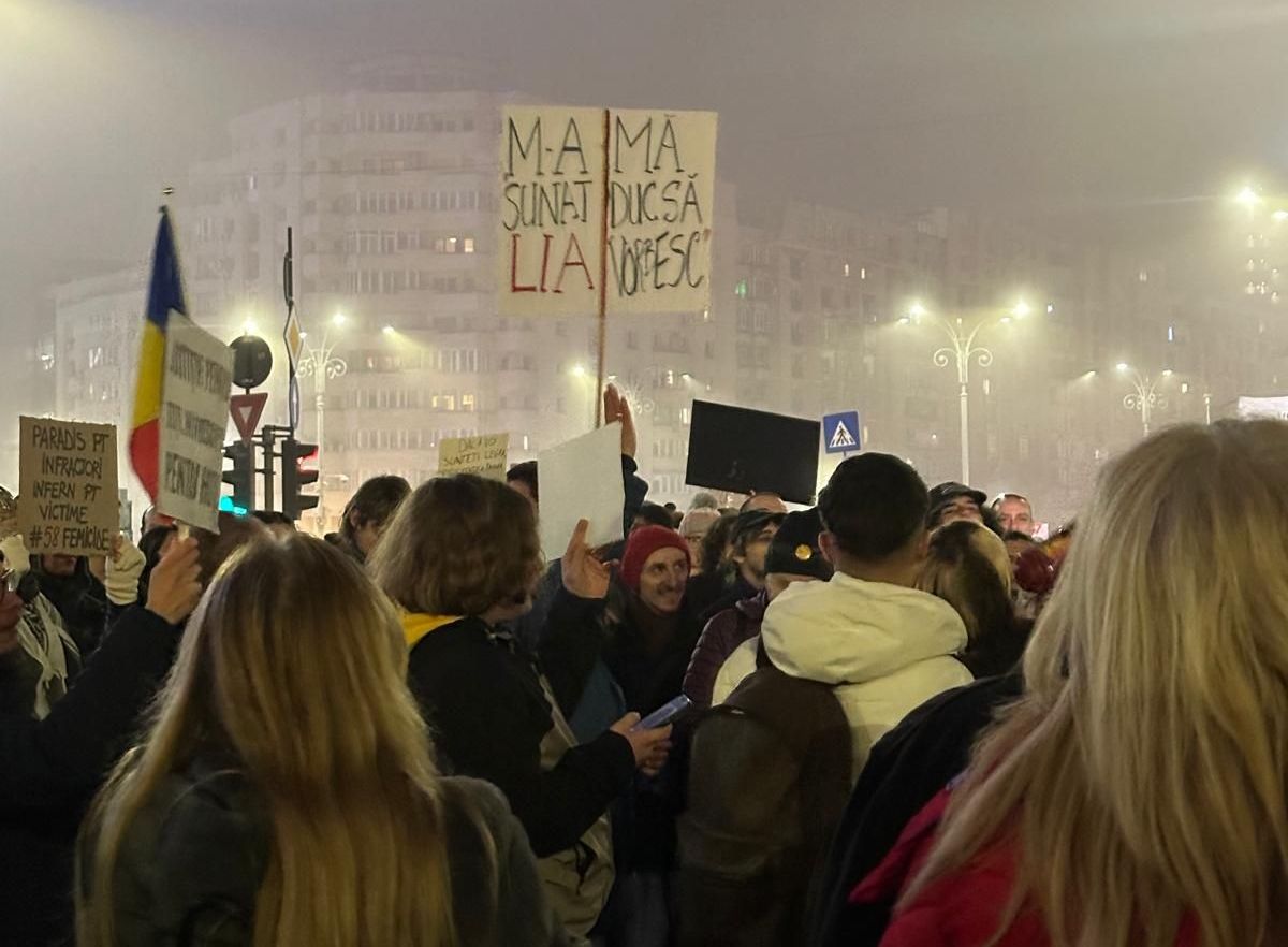 A doua seară de proteste pentru independența justiției, în Piața Victoriei din Capitală