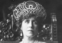 „Regina și Marea”. Expoziție dedicată Reginei Maria, la Cazinoul din Constanța