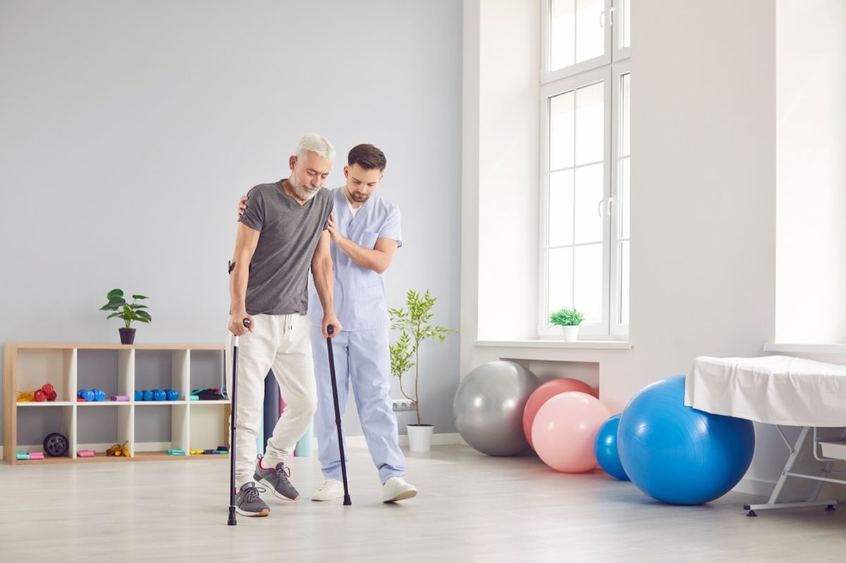 Recuperare medicală după intervenții ortopedice la Centrokinetic: ce trebuie să știe pacienții?